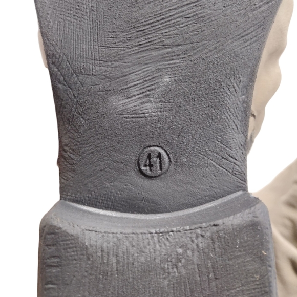 Miz Mooz Slinky Wide Leather Side Zip Ankle Boots Gray Size EU 41 Or US 9.5/10 - Picture 7 of 10